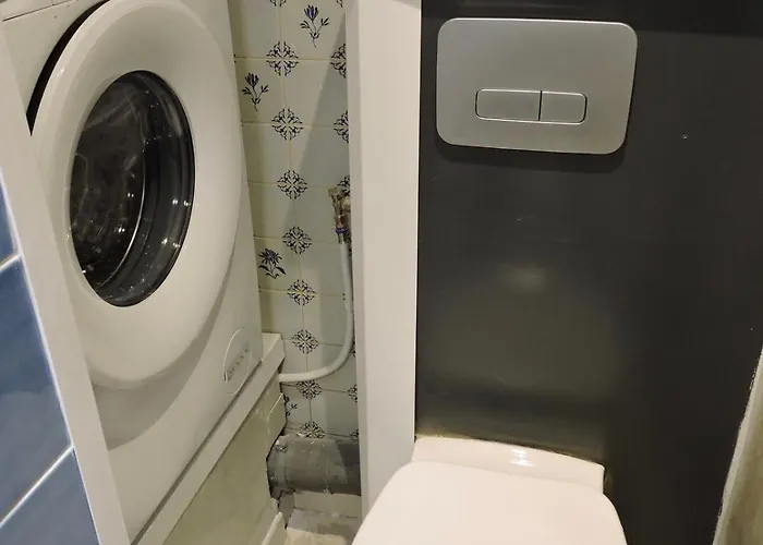 Le 23 Montferrand アパート